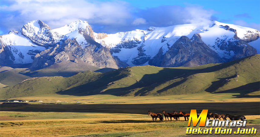 Kirgizstan Panorama Pegunungan Indah